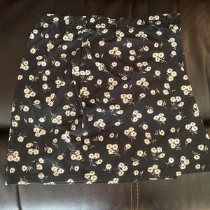 Skirt black floral